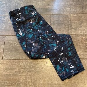 Sweaty Betty The Power. Green Camo legging women’s size medium